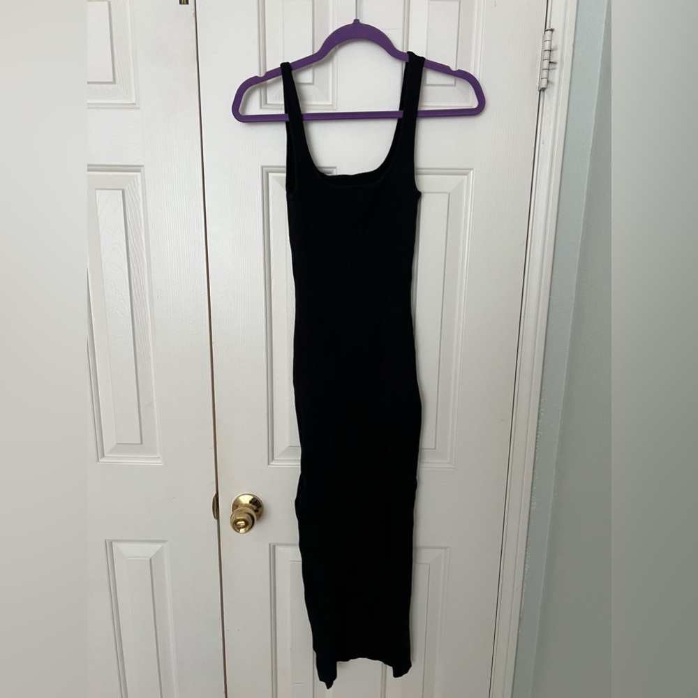 VICI - Ribbed Bodycon Dress w/ Slit